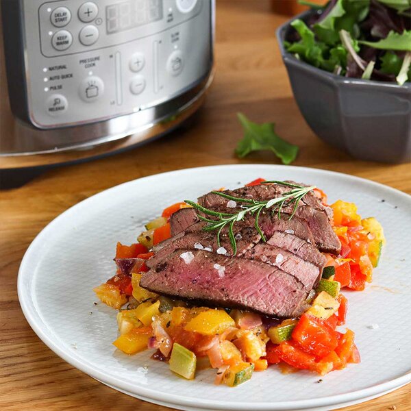 Hovädzí steak sous-vide s ratatouille zeleninou